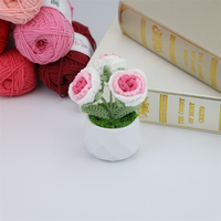 Faux pots de simulation d'intérieur décoratifs faits à la main plantes fleurs artificielles tricotées