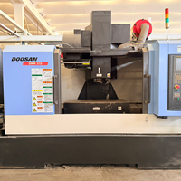 Centre d'usinage CNC 5 axes Doosan DNM515 d'occasion de haute précision avec fonctions automatiques