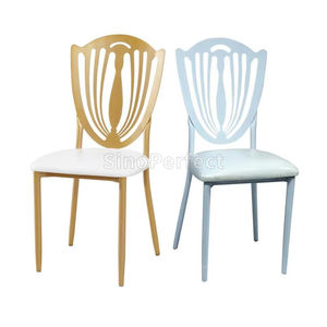 Chaises à prix avantageux pour banquet, fête, hôtel, salle à manger, mariage, événements, chaises en métal doré, chaises empilables en fer doré pour banquet de mariage, salle à manger - Product Image 1