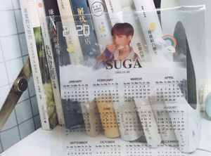 2022<span class=keywords><strong>ปฏิทิน</strong></span>เคป๊อปขนาดเล็กแบบใสพิมพ์ลายการ์ตูนและสัตว์สไตล์น่ารักทำจากพลาสติก - Product Image 5