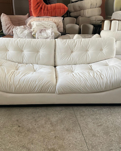 Muebles Disen, Sofá Moderno Nórdico de 2 Plazas, Estructura de Madera Maciza, Tapizado en Tela, Sofá Italiano de Lujo - Product Image 5