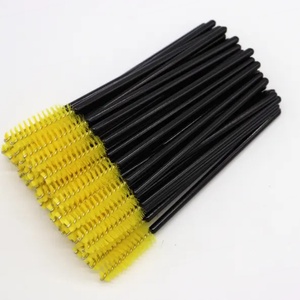 Brosse de nettoyage pour cils et applicateur de mascara avec porte-clés, logo personnalisé, outil portable pour l'entretien des extensions de cils en salon - Product Image 2