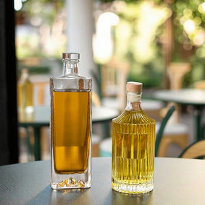 Vecchio stile <span class=keywords><strong>whisky</strong></span> Decanter Set con moderni bicchieri di cristallo e tappo di gomma per la tua <span class=keywords><strong>collezione</strong></span> di <span class=keywords><strong>whisky</strong></span> - Product Image 4