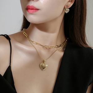 Wholesale Fashion Eco-friendly CopperGold Plated Layered <b>Necklace</b> Set <b>Delicate</b> Pendant Korean Jewelry Set for Women - Product Image 3