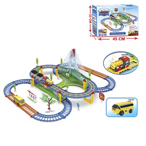 Classico Set Regalo di <span class=keywords><strong>Auto</strong></span> da Corsa su <span class=keywords><strong>Pista</strong></span> con Luci e Musica, Giocattolo Ferroviario Elettrico Colorato per Bambini - Product Image 1
