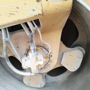 Buen rendimiento, precio bajo, certificado EPA y CE, Roadroller usado, CAT B564D, motor original, bajas horas de trabajo - Product Image 4