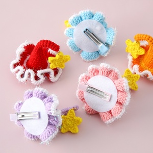 Pince à cheveux d'anniversaire en forme d'étoile à cinq branches dorée scintillante, faite main au crochet, motif elfe monstre - Product Image 1