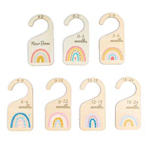 Décor de chambre d'enfant, séparateurs de placard en bois arc-en-ciel bohème, organisateur de placard pour bébé - Product Image 1
