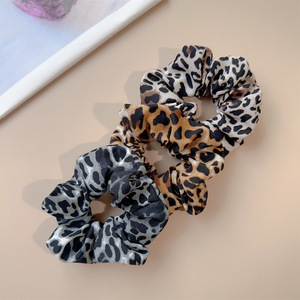 Coleteros de Satén con Estampado de Leopardo Vintage, Elásticos y Duraderos para Mujer, Accesorios para el Cabello de Uso Diario - Product Image 3