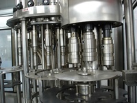 Machine de remplissage d'eau chaude 85-95 ° Température de remplissage pour la production de boissons au thé