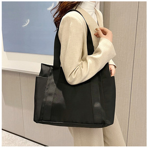 Custom Logo Women <b>Canvas</b> Fashion Tote <b>Bags</b> <b>Large</b> Capacity Shopping <b>Bag</b> with Zipper Closure - Product Image 6