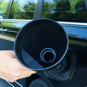 Embudo de Combustible para Automóvil de Gran Diámetro, de Plástico, para Reabastecimiento de Tanques de Combustible - Product Image 1