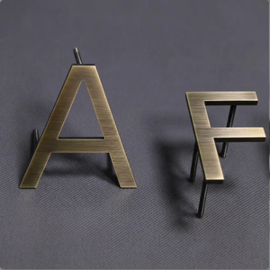 Insegna in Metallo Personalizzata con Lettere 3D in Bronzo Anticato SUS304 di Alta Qualità per Studi Legali, Negozi, Pubblicità Murale IP65 - Product Image 3