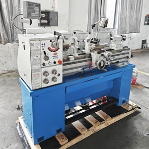 Torno Manual Paralelo Universal SP2112, Torno Manual Sumore de 1000 mm - Product Image 1