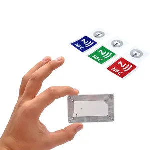 Thụ Động Tự Động Kết Nối Wifi Rfid Tag Giấy Nhựa 13.56Mhz Nfc Tag Sticker Nhãn