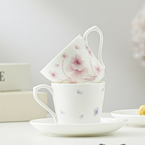 Juego de <span class=keywords><strong>Taza</strong></span> y Platillo de Cerámica con Diseño Floral <span class=keywords><strong>Pastel</strong></span>, <span class=keywords><strong>Taza</strong></span> de Té con Diseño de Acuarela en Azul, Verde, Morado y <span class=keywords><strong>Rosa</strong></span> - Product Image 3