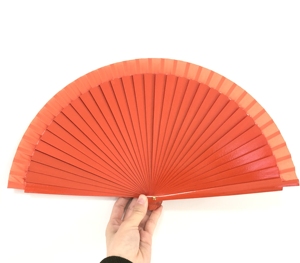 Abanicos de Mano Pintados a Mano en Madera Española y China de Buena Calidad FAREA 2024 para Eventos - Product Image 2