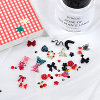 Ensemble de breloques pour ongles assorties en forme de nœud papillon, rose, papillon et cœur avec strass plats pour la décoration d'ongles DIY