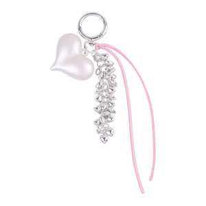 LLavero de perlas de moda, cadena de corazón de plata, borla, colgante de bolso de moda, accesorios personalizados para coche - Product Image 5