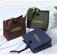 Sac d'emballage pour bijoux carré personnalisé, sac en papier pour bijoux de luxe fait à la main, couleur bleu marine créative, sac en papier personnalisé avec poignée pour bague