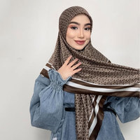 2025 nouveaux modèles personnalisés imprimés Satin châles Hijab mat Satin soie Hijab écharpe musulman léger malaisien personnalisé carré Hijab