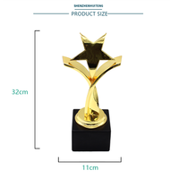 Socle en bois noir personnalisé Prix du meilleur partenaire avec étoile torsadée à cinq branches Trophée moderne en métal doré antique pour l'artisanat du métal