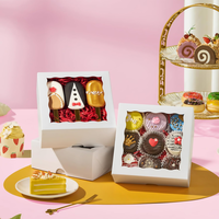 Boîtes à bonbons en carton blanc écologiques avec fenêtres en PVC, logo personnalisé imprimé en relief pour les produits de boulangerie, emballage pour la pâtisserie