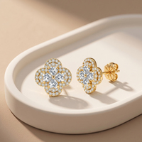 Boucles d'oreilles clous SMOE22 Trèfle à quatre feuilles en argent sterling 925 avec moissanite couleur D VVS, bijoux délicats et étincelants pour femmes