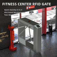 Barrière piétonne à trois bras avec contrôle d'accès par cartes RFID pour centres de fitness, porte tournante trépied anti-pincement, protection IP33