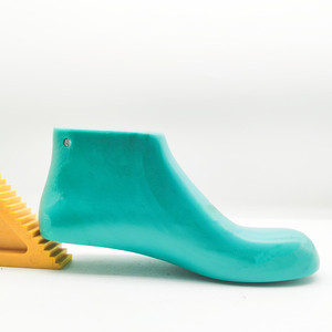 Forme à <span class=keywords><strong>chaussures</strong></span> pour la fabrication de <span class=keywords><strong>chaussures</strong></span> - Spécialement conçue pour la fabrication de <span class=keywords><strong>chaussures</strong></span> et les applications de réparation de bottes - Product Image 4