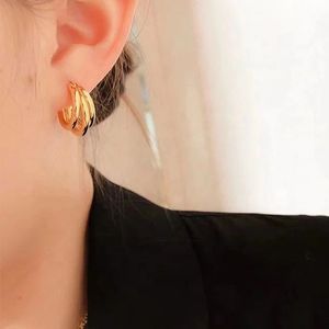 Pendientes de Aro Triples Pequeños de Oro Amarillo de 18 Quilates, Diseño Italiano de Lujo Xinfly, Resistentes al Agua y al Deslustre, para Damas y Niñas - Product Image 5