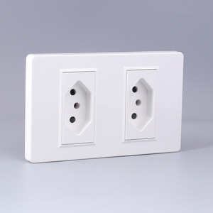 Enchufe eléctrico de pared estándar de Brasil, panel de cristal blanco y negro, agujero de CA, material de PC, corriente máxima de 10A - Product Image 3