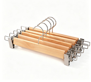 Owentek <span class=keywords><strong>Porte</strong></span>-pantalons et jupes <span class=keywords><strong>en</strong></span> <span class=keywords><strong>bois</strong></span> <span class=keywords><strong>avec</strong></span> pinces et crochets pivotants à 360° antidérapants pour optimiser l'espace de rangement - Product Image 2