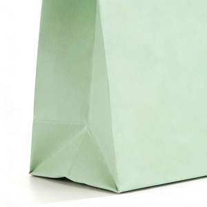 Bolsas de Papel Kraft Verde Biodegradables y Reciclables Personalizables con Asas Troqueladas para Empacar Pequeños Snacks - Product Image 2