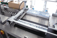 Machine d'emballage automatique de cartons avec préhenseur robotique pour produits en bouteille multi-spécifiques