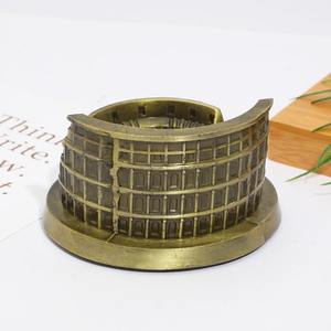 Nuevo Cenicero de Metal del Coliseo Romano, modelo de artesanías de bronce con decoración creativa para lugares escénicos, recuerdos turísticos - Product Image 3