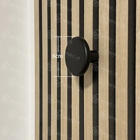 Panneaux acoustiques en bois 3D insonorisés Akupane avec grille en chêne blanc et crochet rotatif