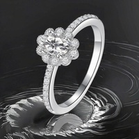 Bague Papillon Tendance en Argent Sterling 925 Plaqué Rhodium avec Moissanite Taille Brillant Sertie à Griffes, Certifiée par un Certificat Tierce Partie
