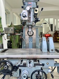 Machine de fraisage entièrement personnalisable, adaptée à l'usage industriel, conçue avec précision et configuration flexible pour le travail des métaux - Product Image 2