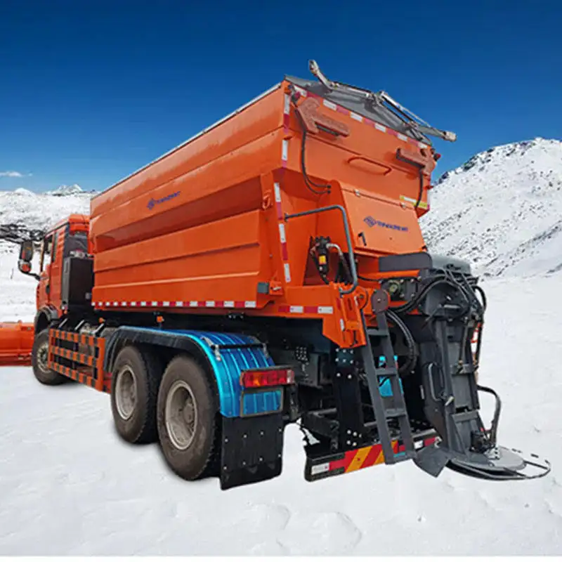 空港滑走路スリーインワン除雪トラック大型の特別で効率的な特別除雪トラック