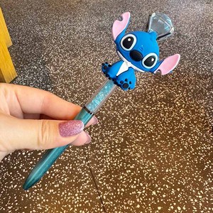 Penna Creativa con Immagine di Alieno Anime, Decorazione Diamantata, Cartone Animato Carino per Studenti, con Perline Nere, Penna Cartoon Stitch - Product Image 5