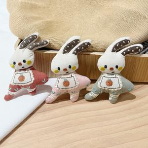 Peluche en tissu <span class=keywords><strong>de</strong></span> dessin animé, rembourrée en coton PP, thème animalier nature, petite poupée lapin à pattes extensibles, broche <span class=keywords><strong>girafe</strong></span>, petits accessoires <span class=keywords><strong>de</strong></span> jupe - Product Image 2