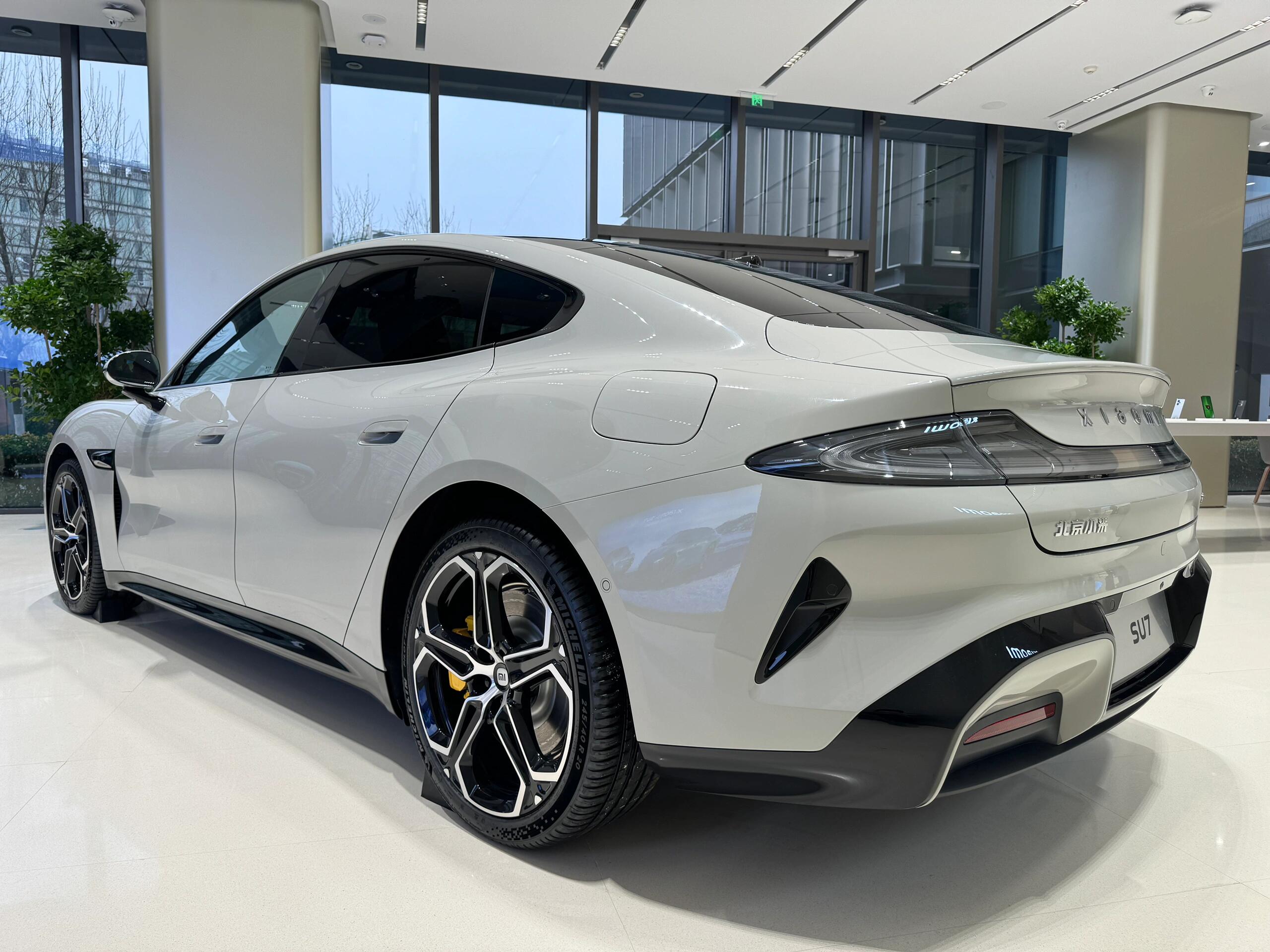 2025 Xiaomi Su7 - New EV Sports Car for Sale - 830km Range