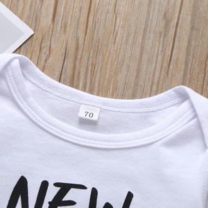 Ropa Deportiva para Bebés al por Mayor, Conjunto de Ropa de Marca para Bebés, Conjuntos de 3 Piezas con Gorro para Niños Pequeños de China - Product Image 4