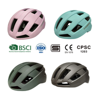 Casque d'alpinisme tout-terrain léger pour le cyclisme en plein air, le patinage à roulettes Casque de vélo de montagne Casque d'équitation