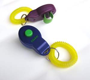 Anillo de entrenamiento con silbato para perros y mascotas, entrenador para cachorros - Product Image 5