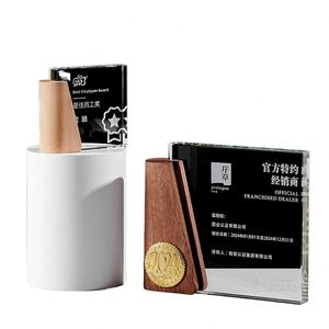 Trophée en bois moderne 2024 avec verre cristallin, impression UV et gravure laser, pour récompenses et souvenirs, articles d'artisanat, trophées en bois et cristal - Product Image 1