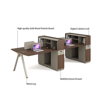 Poste de travail de bureau pour 4 personnes avec étagère de bureau et armoire latérale fixe pour bureau d'équipe, vente en gros directe d'usine