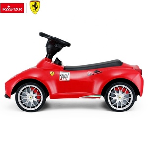 Rastar meilleure voiture <span class=keywords><strong>jouet</strong></span> Ferrari 488 marchette en cuir en plastique unisexe roue libre <span class=keywords><strong>jouet</strong></span> avec pied pour les filles - Product Image 6