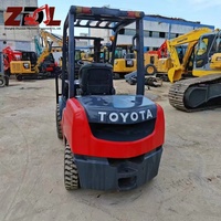 Chariot élévateur d'occasion TOYOTA 30, chariot élévateur TOYOTA 3 tonnes d'occasion avec peinture d'origine, prix abordable